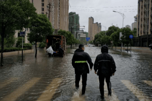台北封城，一场未雨绸缪的城市保卫战