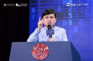 张文宏出任上海疾控中心主任，抗疫先锋的新使命与挑战
