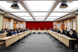 上海市疫情防控领导小组会议，科学精准施策，筑牢城市安全防线