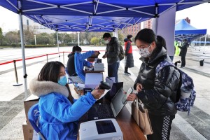 上海大学生疫情返沪，挑战、应对与未来展望