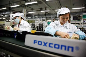 郑州富士康近期事件深度解析，用工困境与产业转型的双重挑战