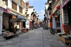 沈阳市大东区东顺城街63号，一条老街背后的城市记忆与时代变迁