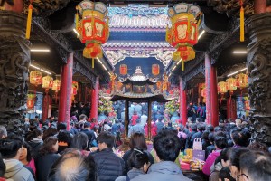 独家揭秘沈阳口罩厂，从抗疫英雄到产业转型的背后故事