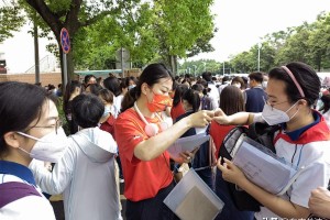上海24日新增本土病例，防控措施与市民应对指南