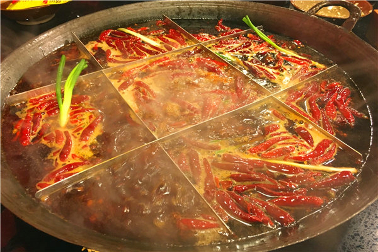 重庆疫情期间，自热火锅还能放心吃吗？全面解析安全与风险