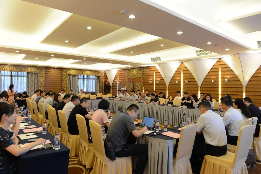 重庆卫视与北京卫视，地域文化的双城记与媒体融合的未来