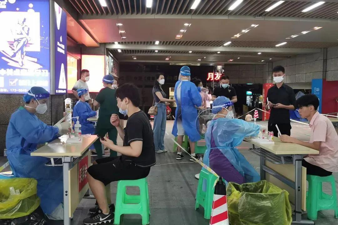 重庆抗疫事件，坚韧与团结的城市精神