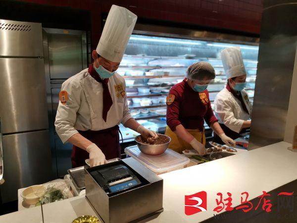 重庆火锅店疫情，美食与防疫的双重考验