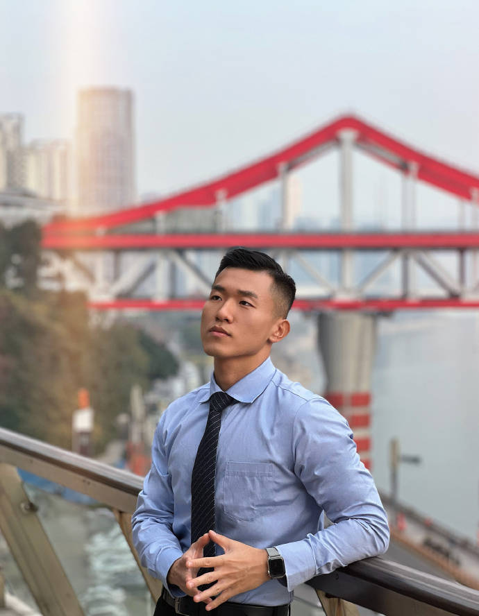 重庆小哥哥的魅力密码，山城帅哥为何如此迷人？