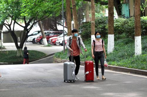 重庆大学生返校指南，全面准备迎接新学期