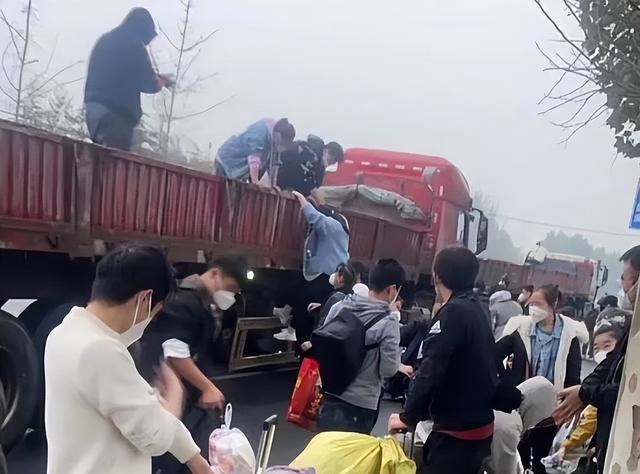 郑州富士康疫情冲突事件，劳资矛盾与防疫困境的双重考验