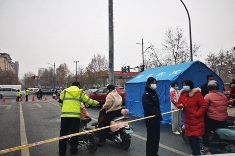 郑州封城几天，回顾与反思疫情下的城市管理