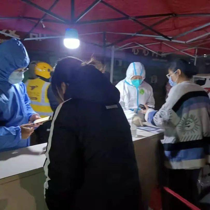 郑州大学生抗疫纪实，青春在战疫中闪光