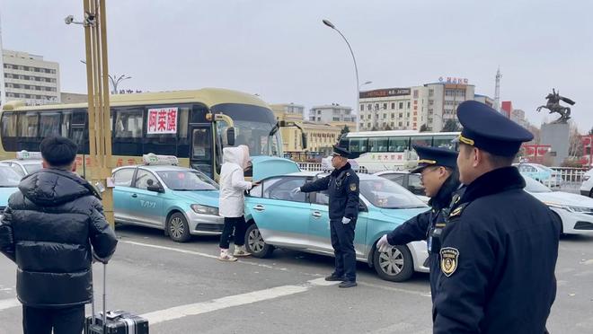 长春疫情严峻，客车全面停运，市民出行受阻