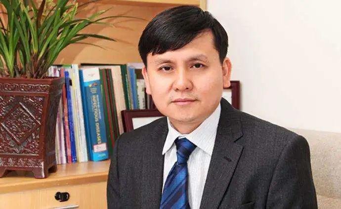 张文宏，上海防疫主任的科学抗疫之路