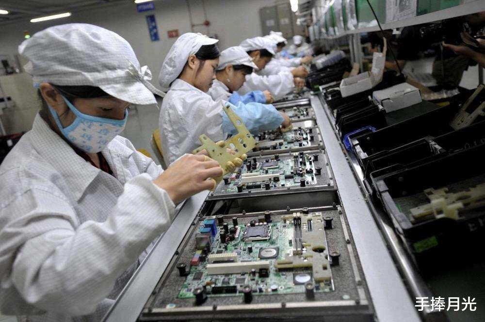郑州富士康疫情冲击，损失几何？产业链影响有多深？