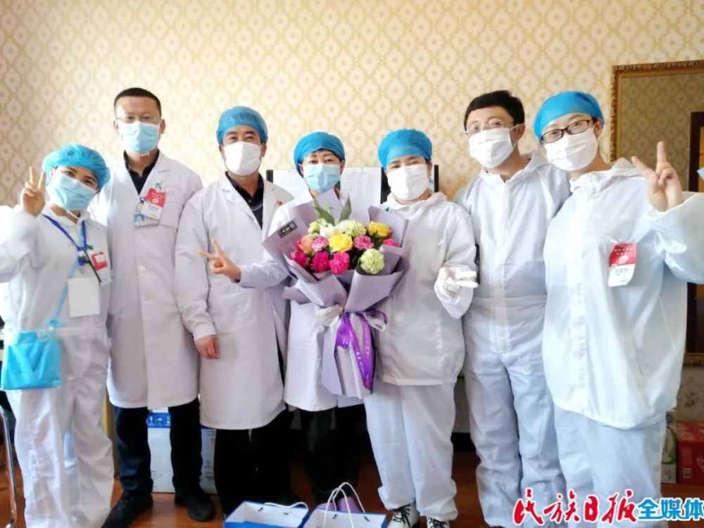 疫情期间石家庄公交131路的最早班次，坚守与服务的城市脉搏