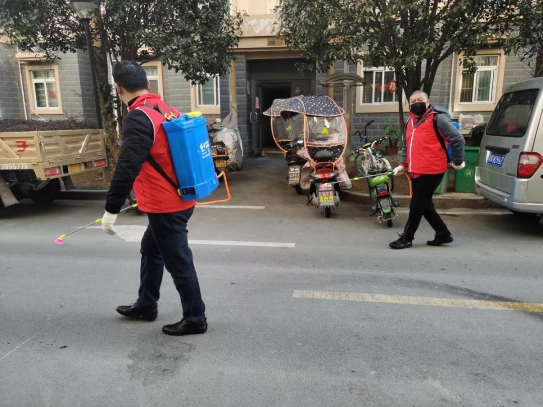 疫情期间南京大学生自发游街，青春力量与社会责任的碰撞