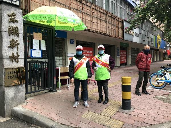 疫情期间杭州小区刷健康码，科技防疫的典范实践
