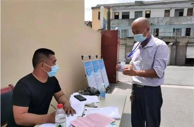 疫情期间杭州小区刷健康码，科技防疫的典范实践