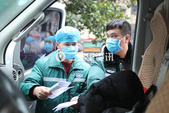 疫情风暴中的湖北省书记，行踪成谜背后的抗疫真相