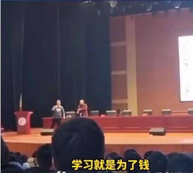 疫情下的合肥学生网暴事件视频曝光，台北网友反应引热议