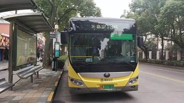 杭州公交车疫情扫码指南，上海乘客如何操作？