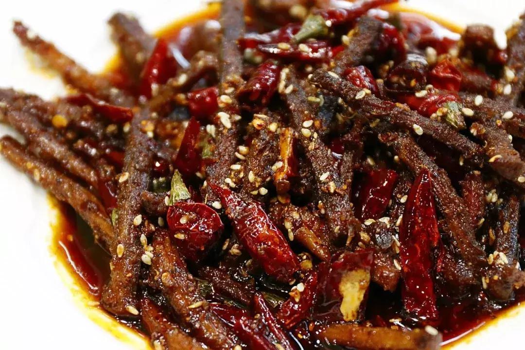 贵阳超市抢购潮，疫情下的恐慌与理性思考