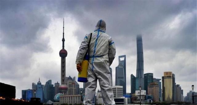 疫情下的双城记，上海与南京的抗疫经验与启示