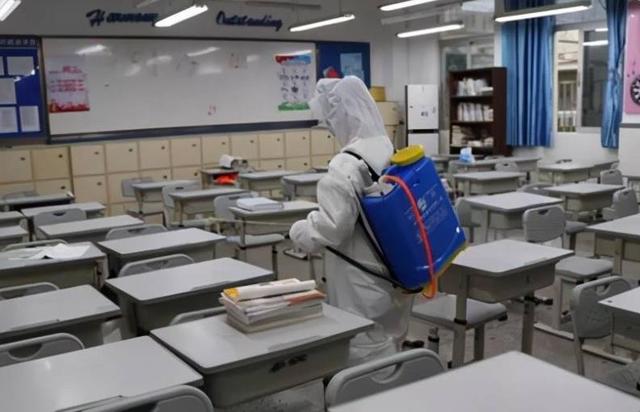 南京疫情最新动态，多区中小学紧急停课，家长需注意这些事项