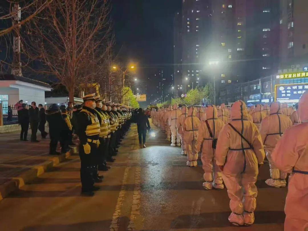 太原封城了，城市按下暂停键，生活仍在继续