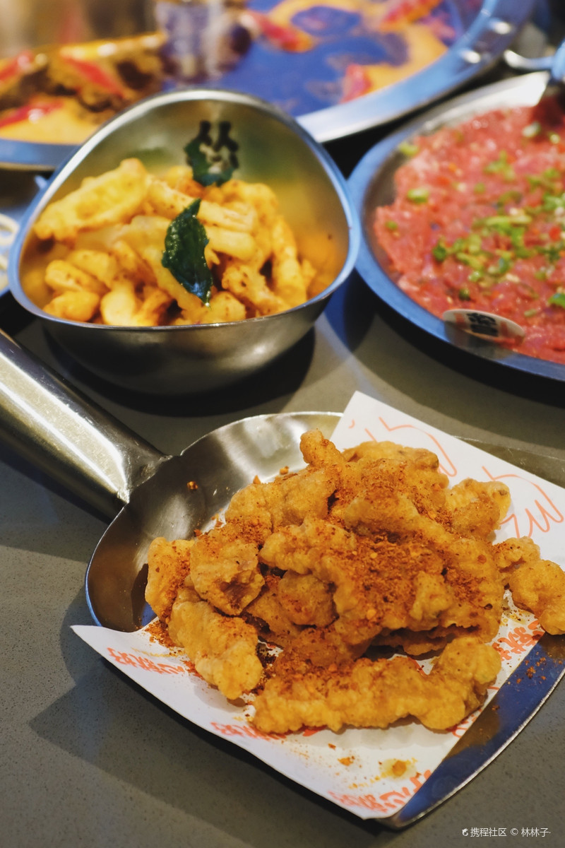 怂重庆火锅厂海口，当川渝麻辣遇上椰城海风的美食革命