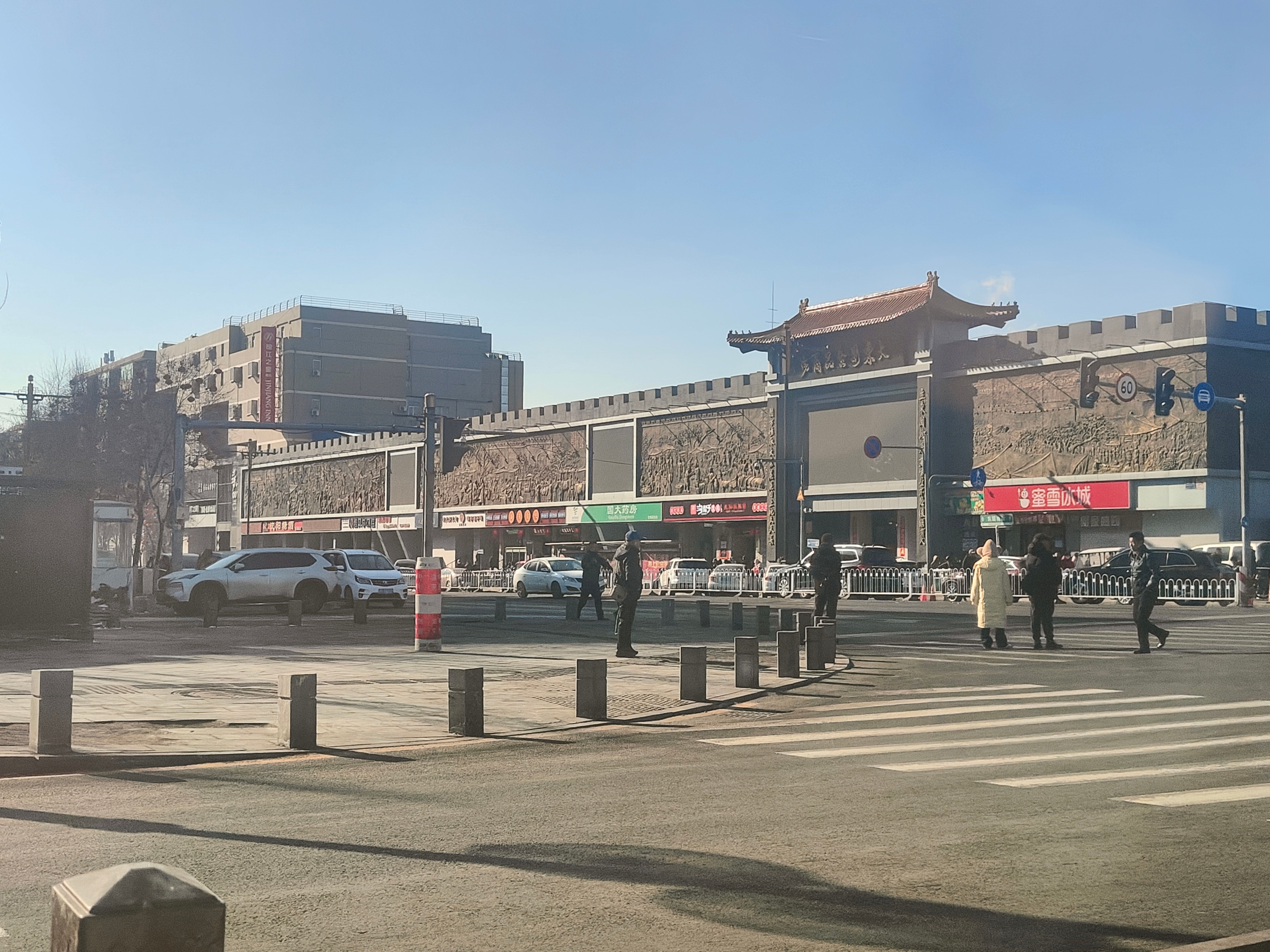探秘沈阳市大东区东顺城街，一条承载历史与现代交融的老街