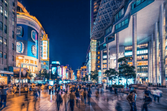 沈阳疫情封城纪实，一座城市的坚守与温情