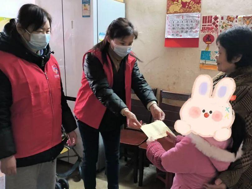 上海最新感染人数持续下降，疫情防控成效显著