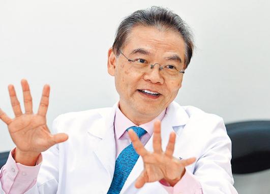 上海疫情趋稳，台北疫情严峻，两岸防疫对比与启示