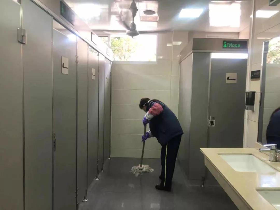上海疫情局，防控策略、挑战与未来展望