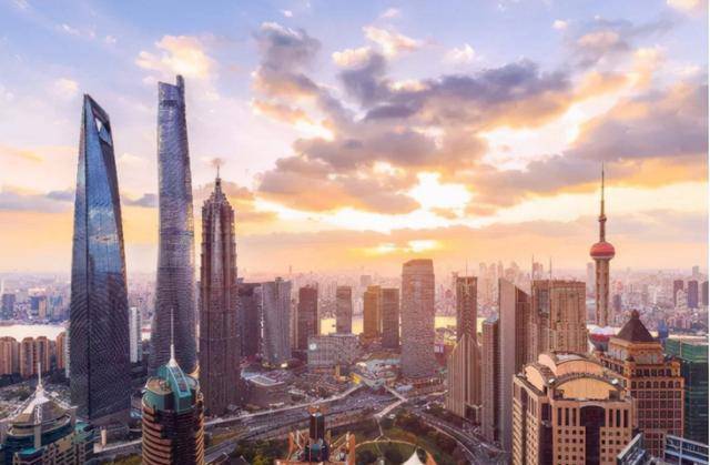 上海疫情下的城市韧性，危机中的重生与反思