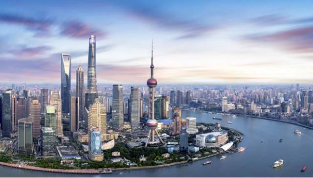 上海市新冠疫情防控工作领导小组，守护城市安全的坚强堡垒