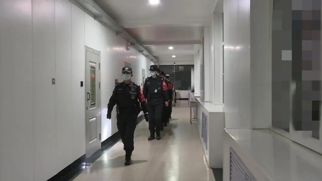 青海省疫情管控升级，重庆发布最新出行通知